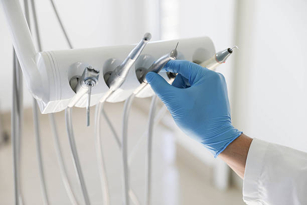 Professional Tooth Extraction technician working in Morton, TX